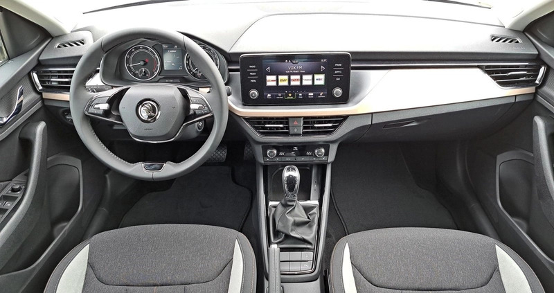Skoda Scala cena 106000 przebieg: 1, rok produkcji 2023 z Praszka małe 326
